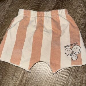 😊🌈 SmileyWorld Striped Smiley Shorts – Size 18 Months | EC 🌈😊